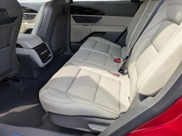 New 2025 Lincoln Nautilus Premier image 14