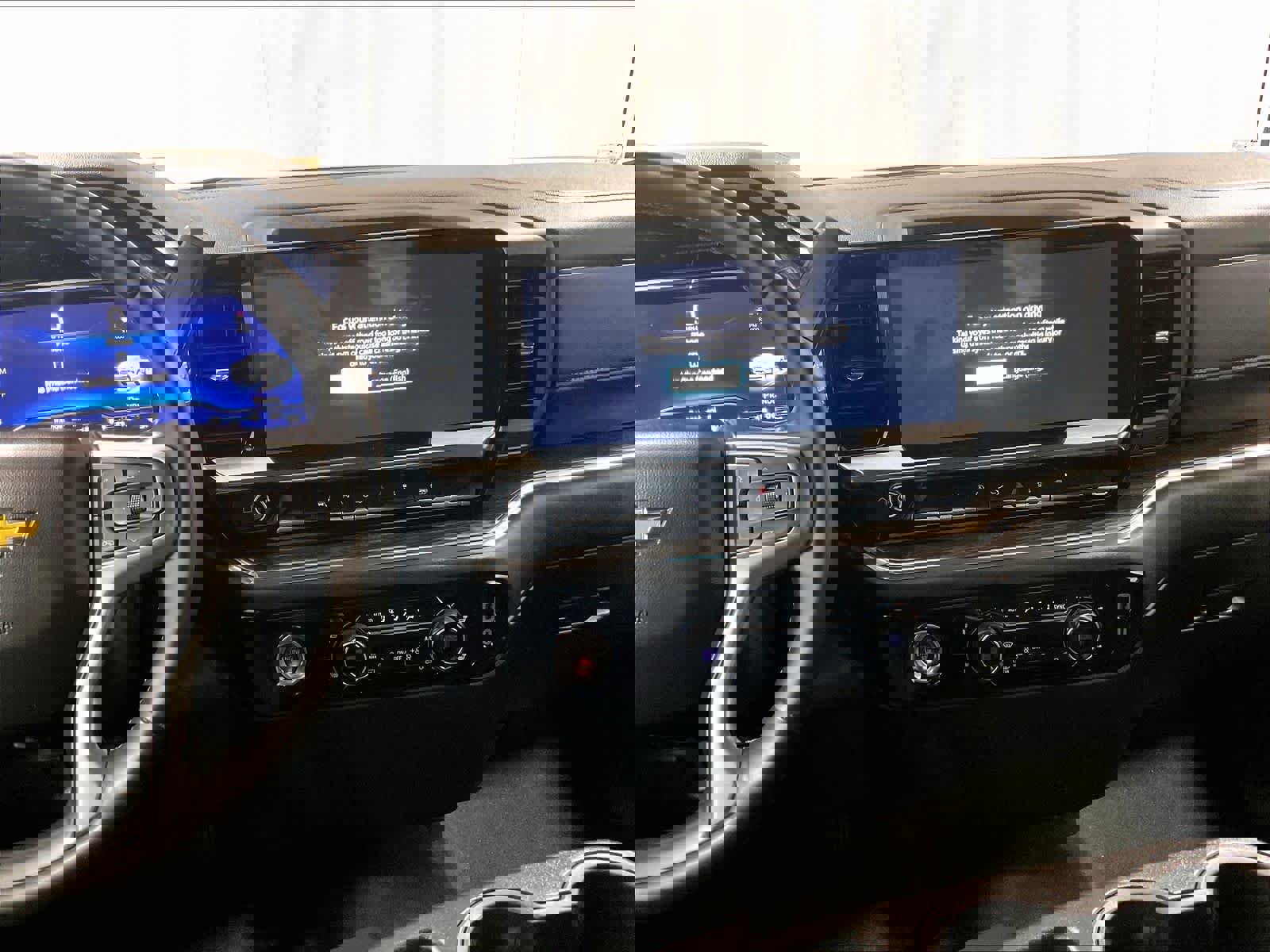 Used 2024 Chevrolet Silverado 1500 LT image 18