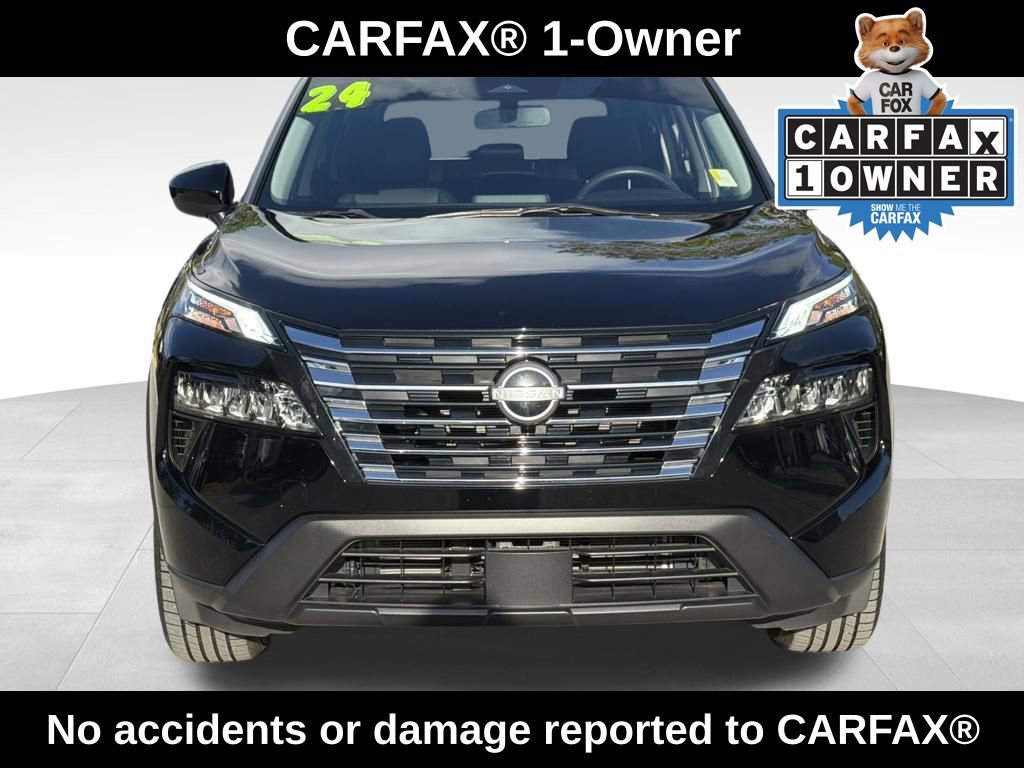 Used 2024 Nissan Rogue SV w/ SV Premium Package image 2