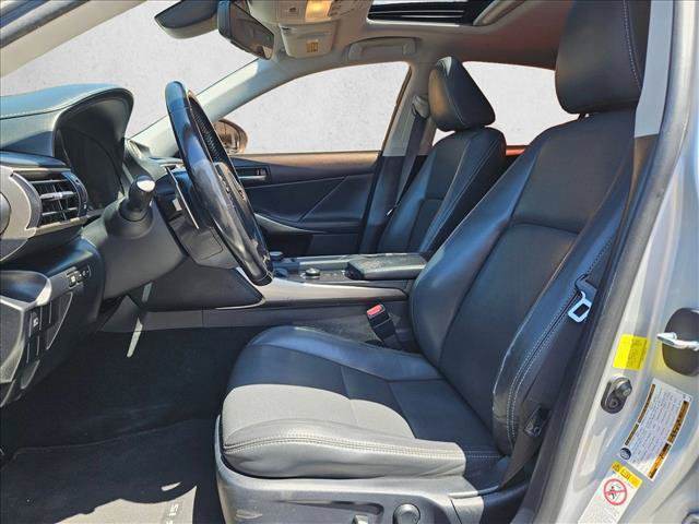 Used 2017 Lexus IS 200t RWD image 11