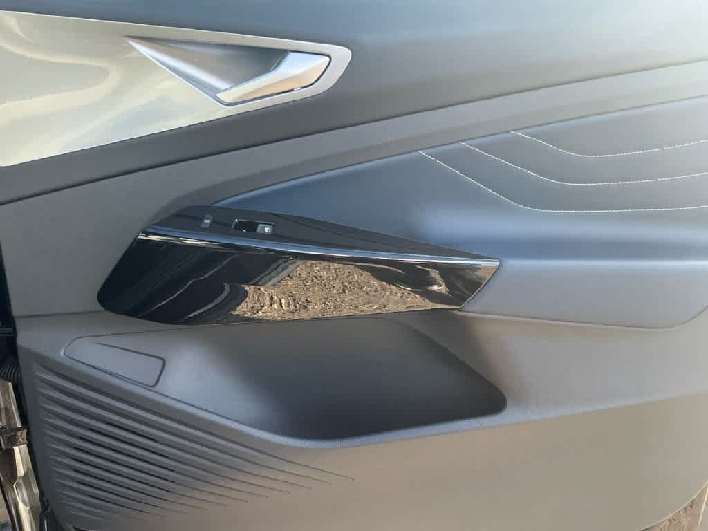 New 2026 Volkswagen ID.4 Pro S AWD/4WD image 16