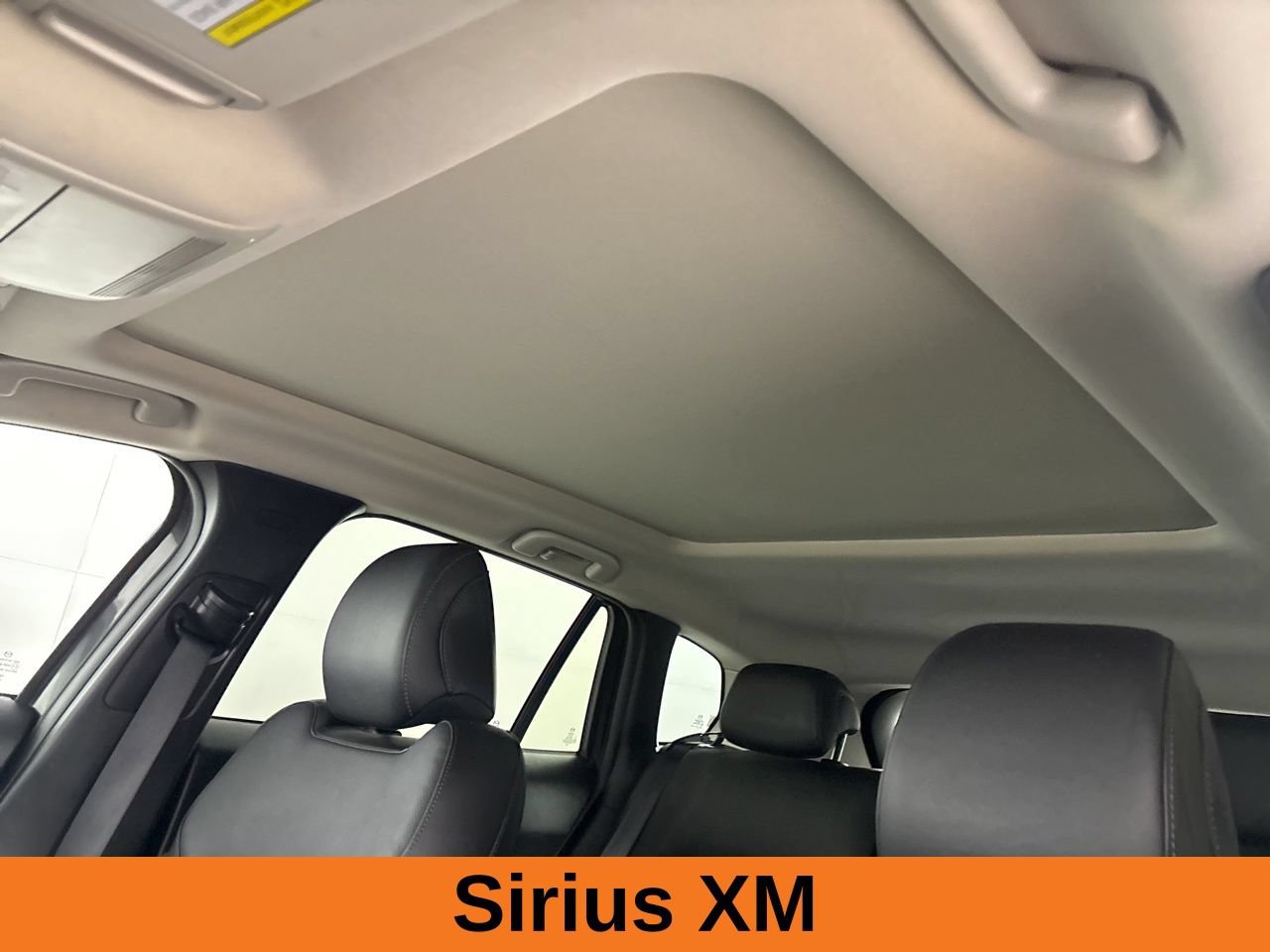 Used 2025 MAZDA CX-50 AWD 2.5 Hybrid w/ Premium Pkg image 10