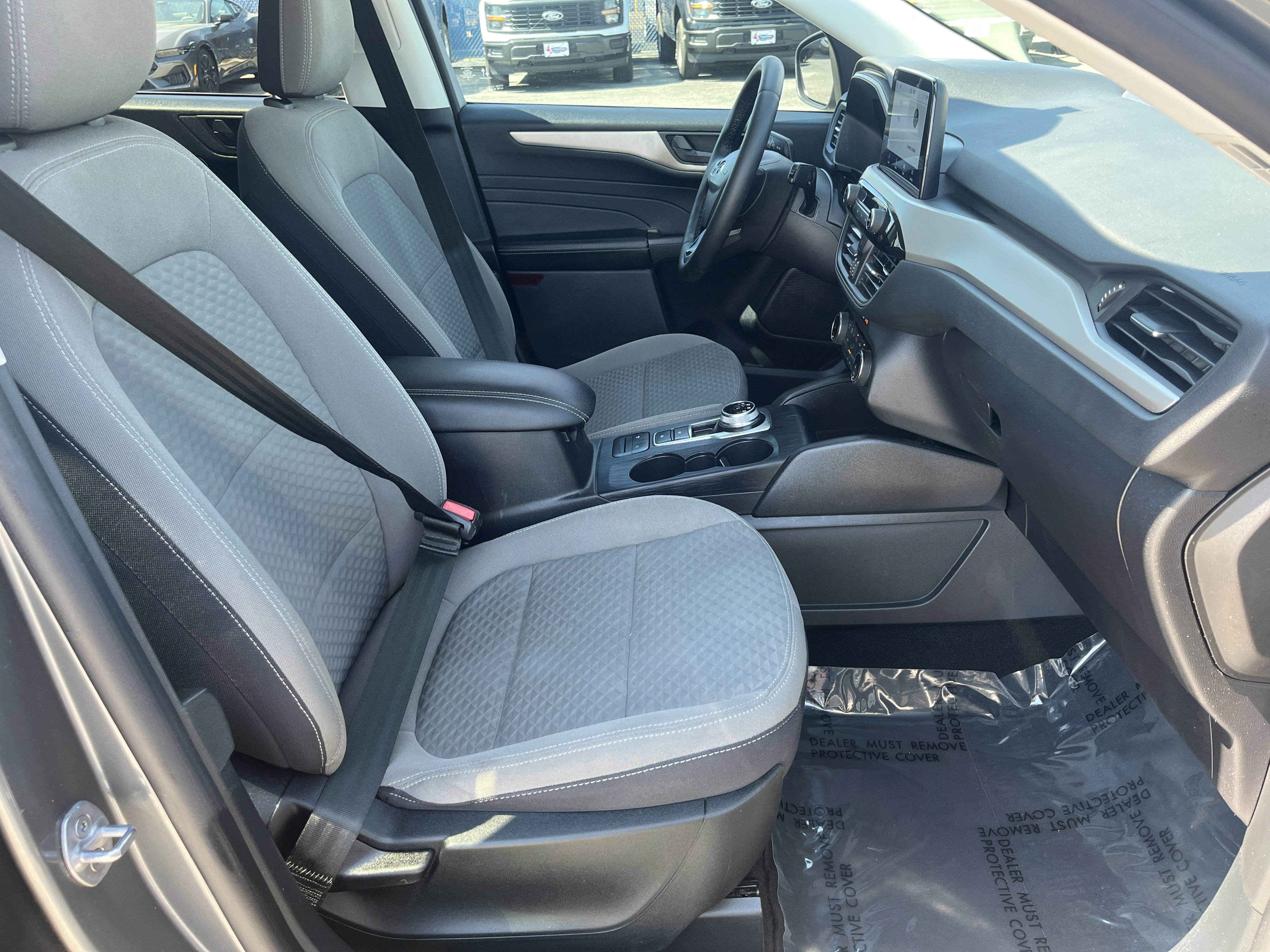 Used 2022 Ford Escape SE w/ Convenience Package image 16