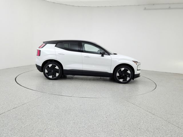 New 2026 Volvo EX30 Plus w/ Climate Package image 4