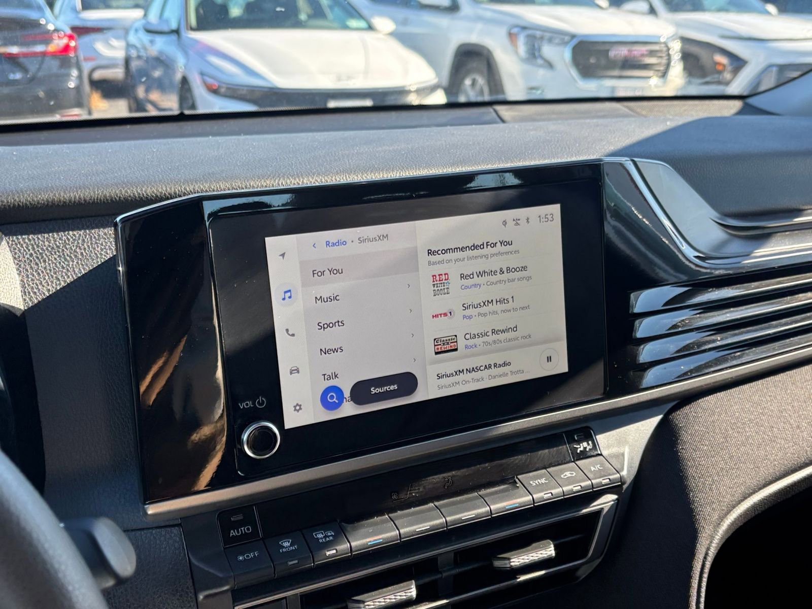 Used 2025 Toyota Camry LE image 20