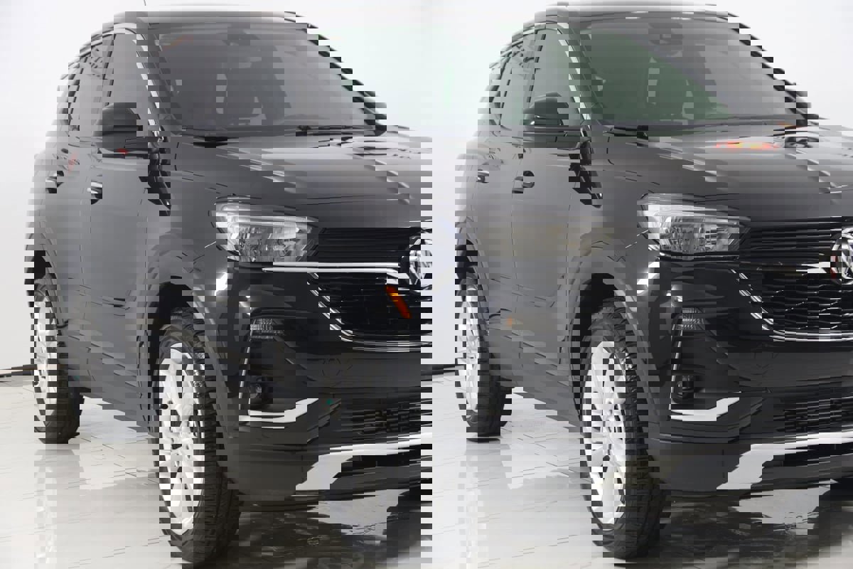 Used 2023 Buick Encore GX Preferred w/ Cold Weather Comfort Package image 36