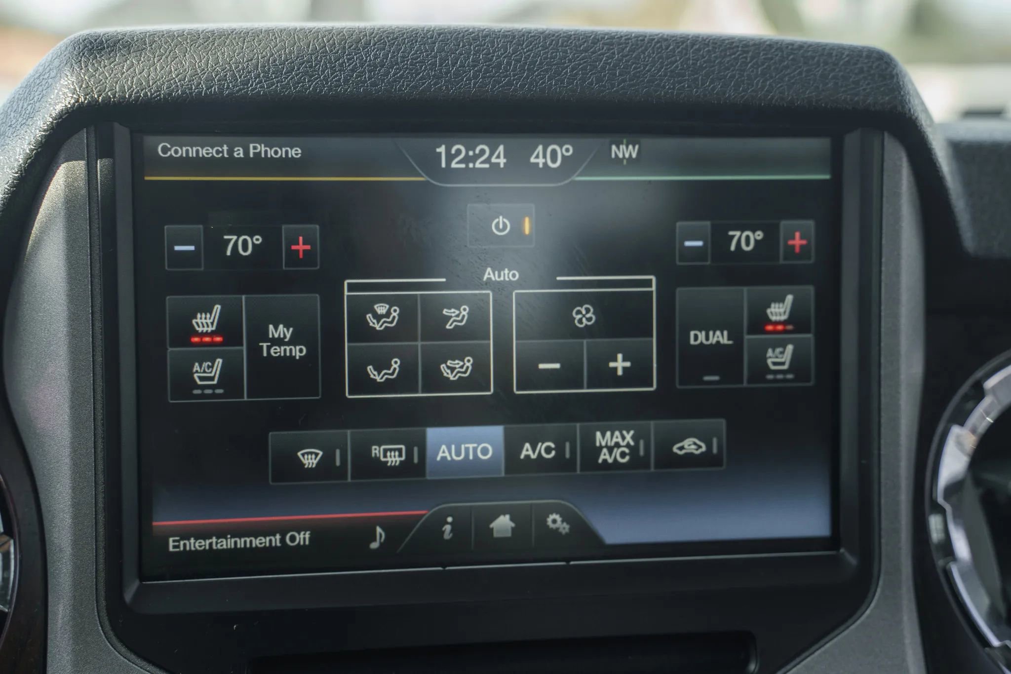 Used 2016 Ford F250 Lariat w/ Lariat Ultimate Package image 26