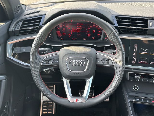 Used 2025 Audi Q3 2.0T Premium Plus AWD/4WD image 17