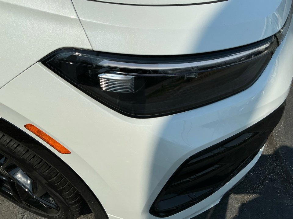 New 2026 Volkswagen Tiguan SE R-Line FWD image 23