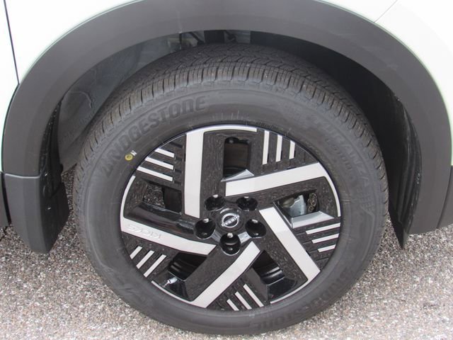 New 2026 Nissan Kicks SV FWD image 10