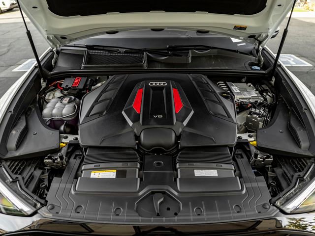 New 2026 Audi SQ8 Prestige AWD/4WD image 31