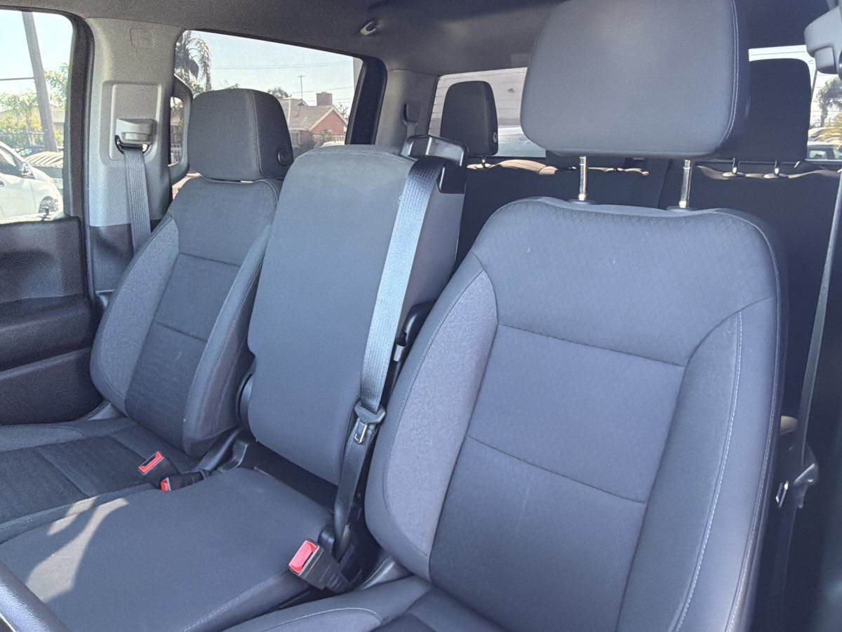 Used 2022 Chevrolet Silverado 1500 Custom w/ LPO, Dark Essentials Package RWD image 8