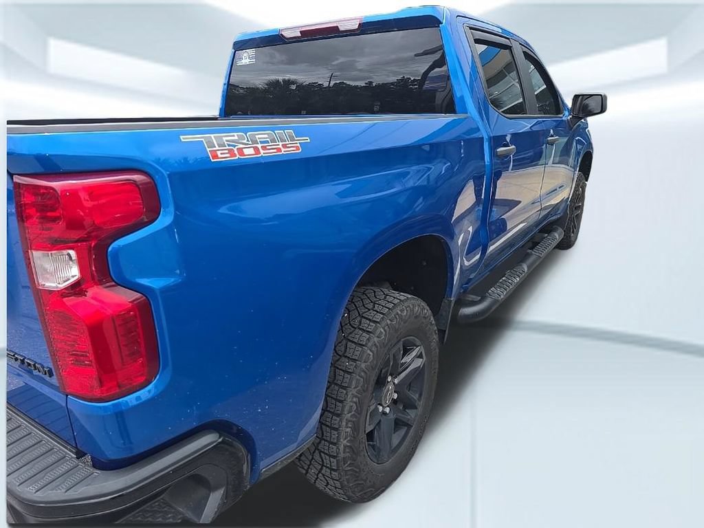 Used 2024 Chevrolet Silverado 1500 Custom Trail Boss w/ LPO, Dark Essentials Package AWD/4WD image 8