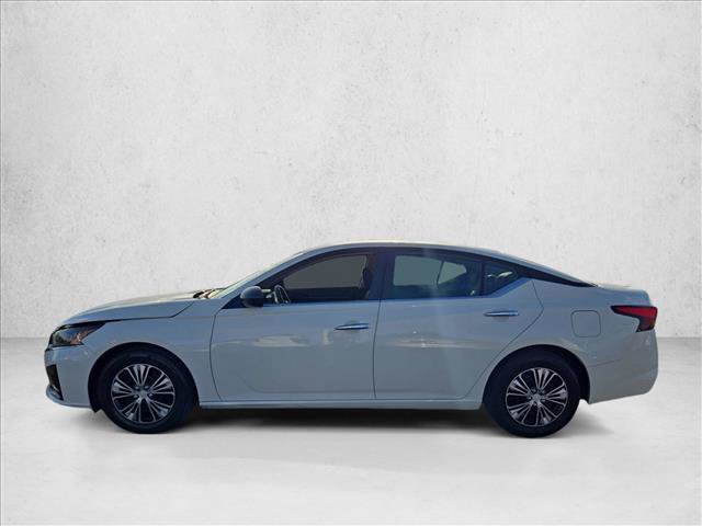 Used 2024 Nissan Altima 2.5 S FWD image 9