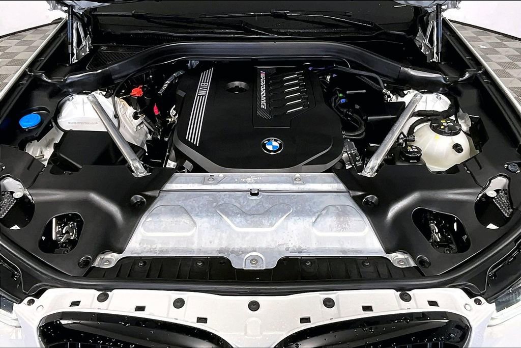 Used 2023 BMW X3 M40i w/ Premium Package image 9