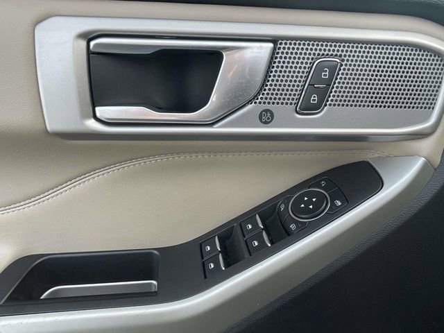 Used 2024 Ford Explorer Limited image 18