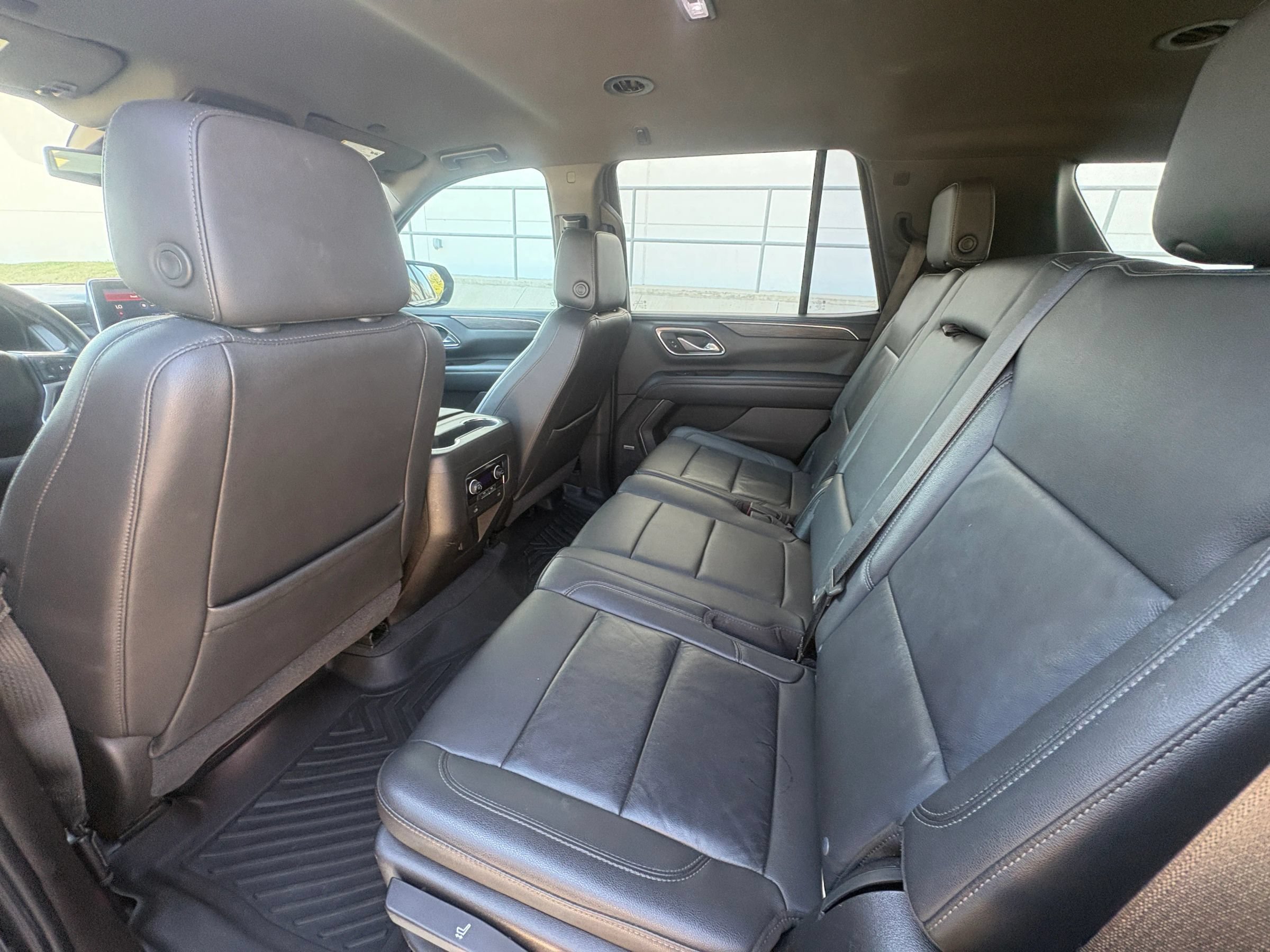 Used 2021 Chevrolet Tahoe LT RWD image 17