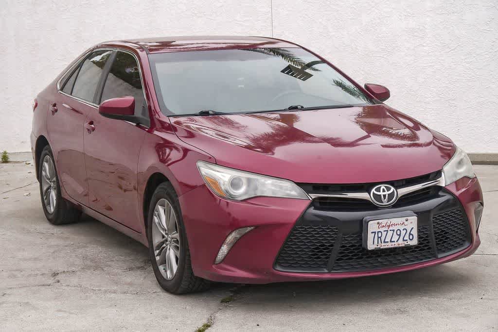 Used 2016 Toyota Camry SE FWD image 3