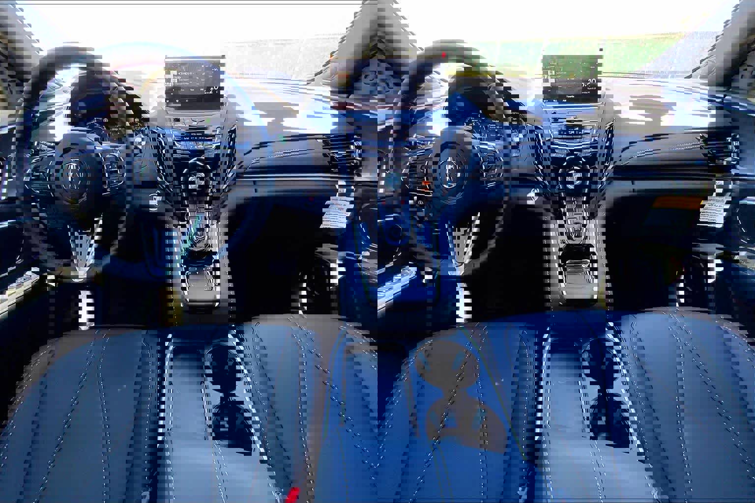 Used 2025 Acura RDX SH-AWD image 15