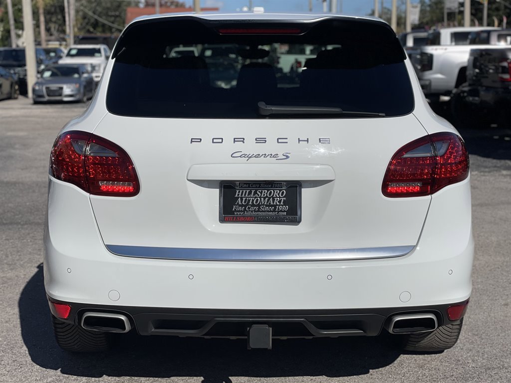 Used 2014 Porsche Cayenne S AWD/4WD image 16