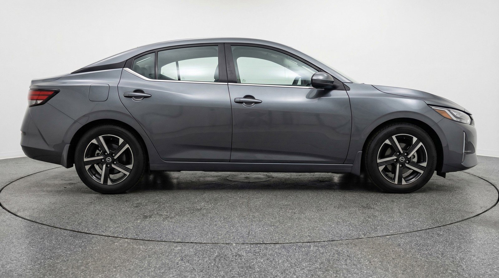 Used 2025 Nissan Sentra SV image 11