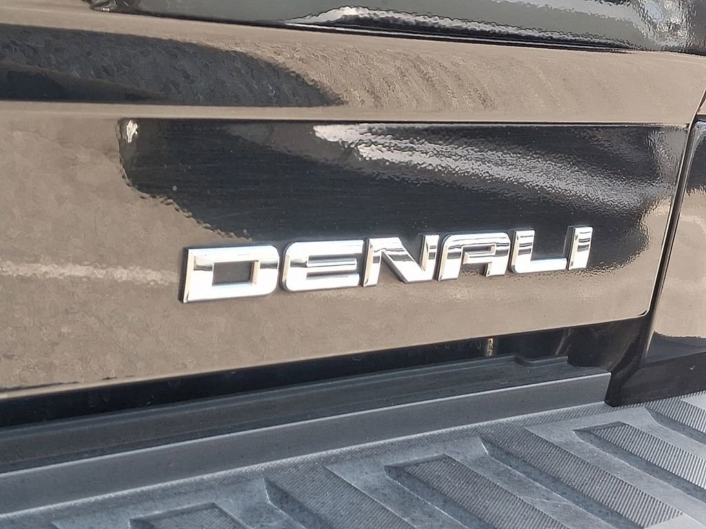 Used 2015 GMC Sierra 1500 Denali w/ Driver Alert Package AWD/4WD image 32