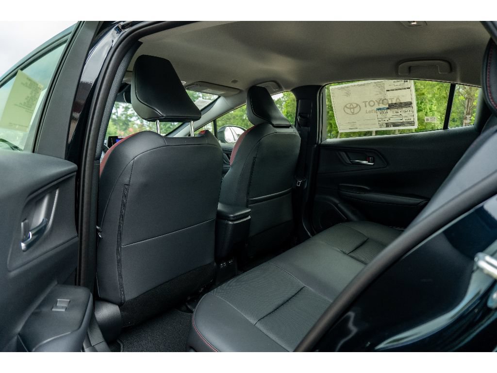 New 2026 Toyota Prius Plug-In Hybrid FWD image 13