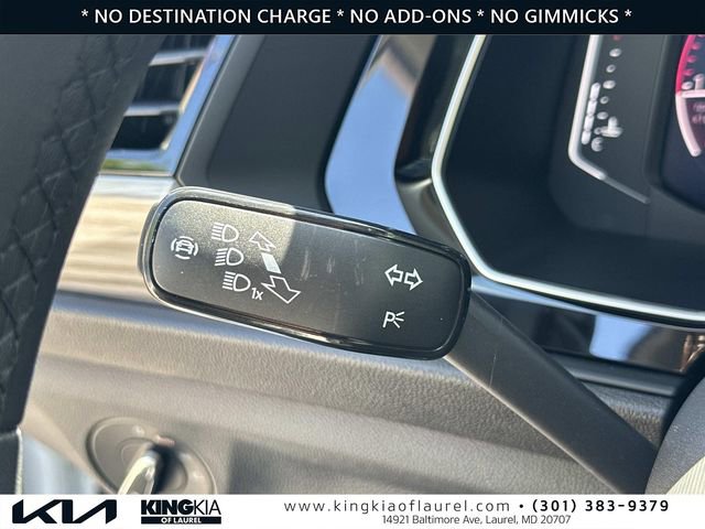 Used 2024 Volkswagen Jetta SEL FWD image 11