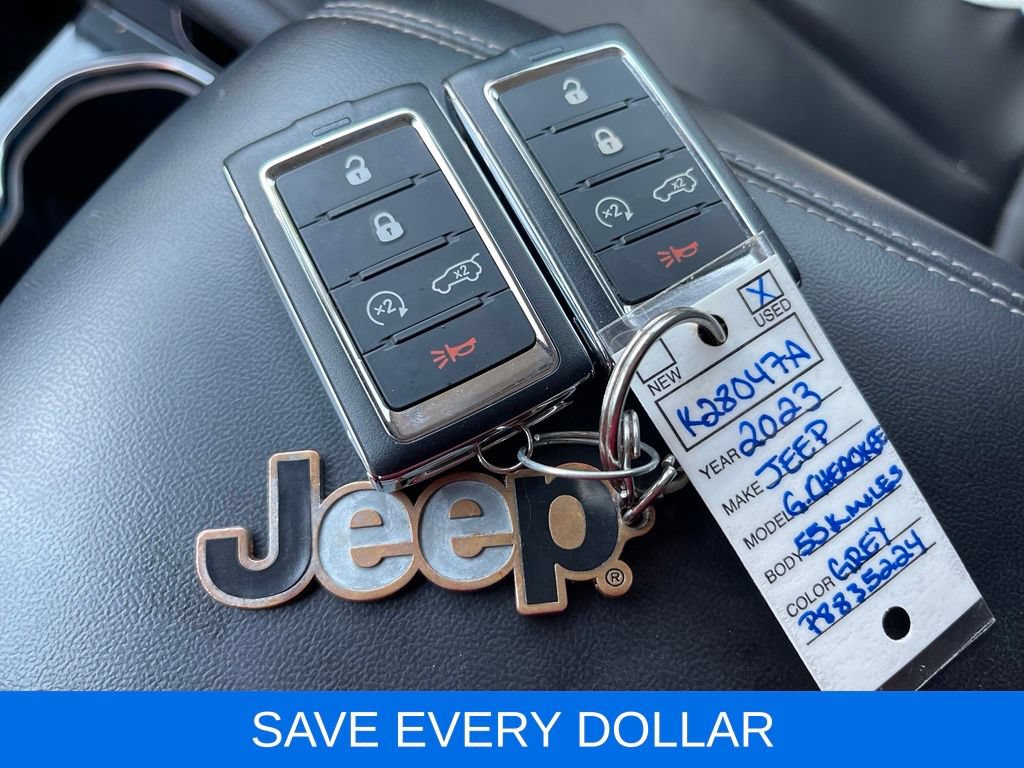 Used 2023 Jeep Grand Cherokee L Limited AWD/4WD image 26