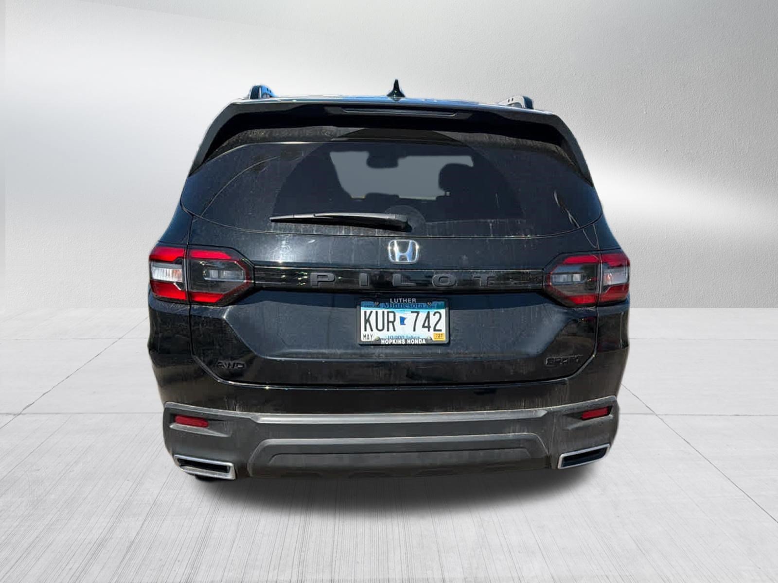 Used 2023 Honda Pilot Sport image 5