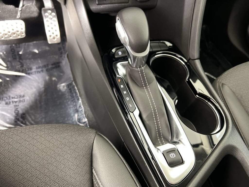 Certified 2023 Buick Encore GX Select w/ Sport Touring Package FWD image 15
