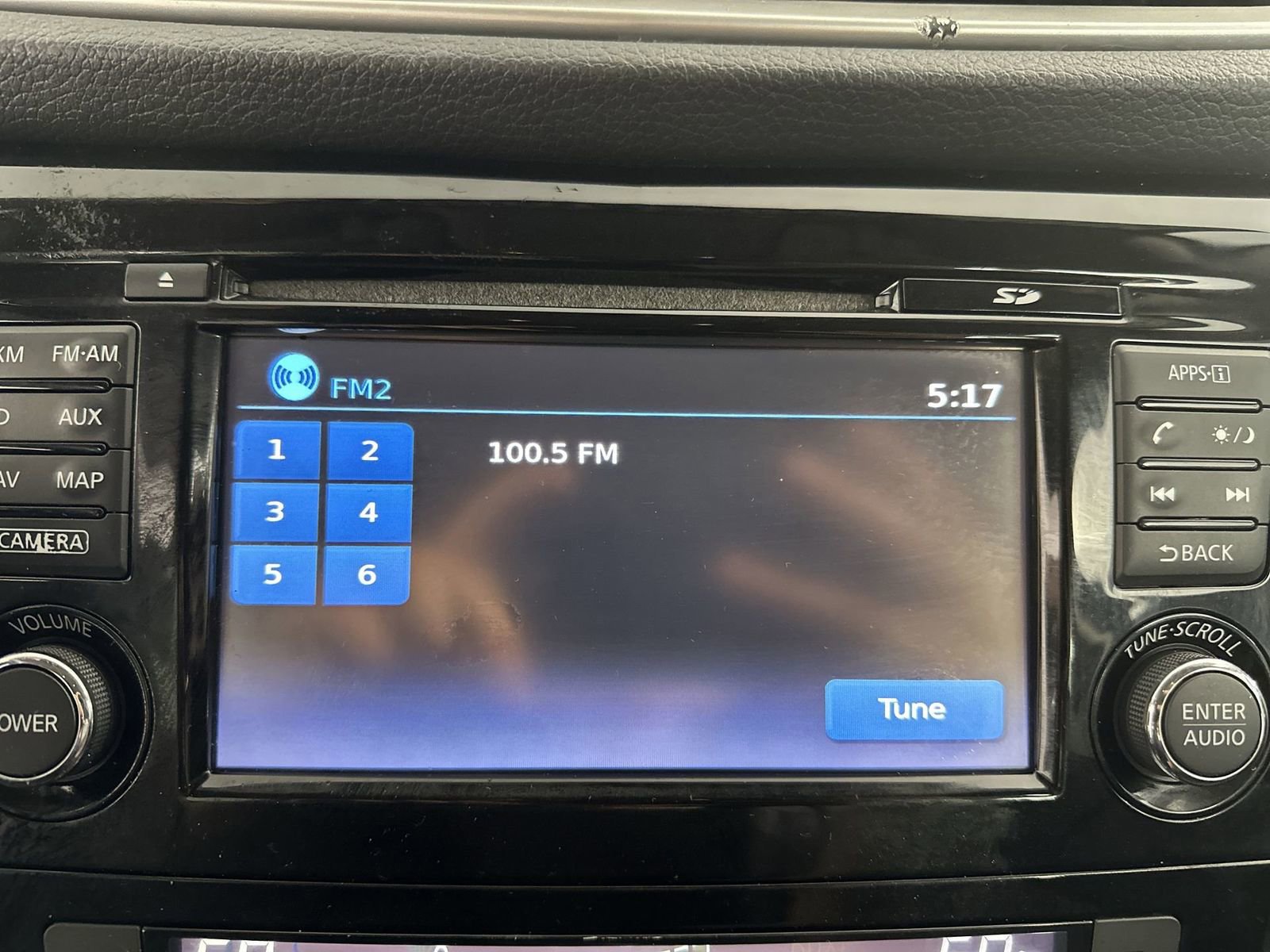 Used 2016 Nissan Rogue SL image 16