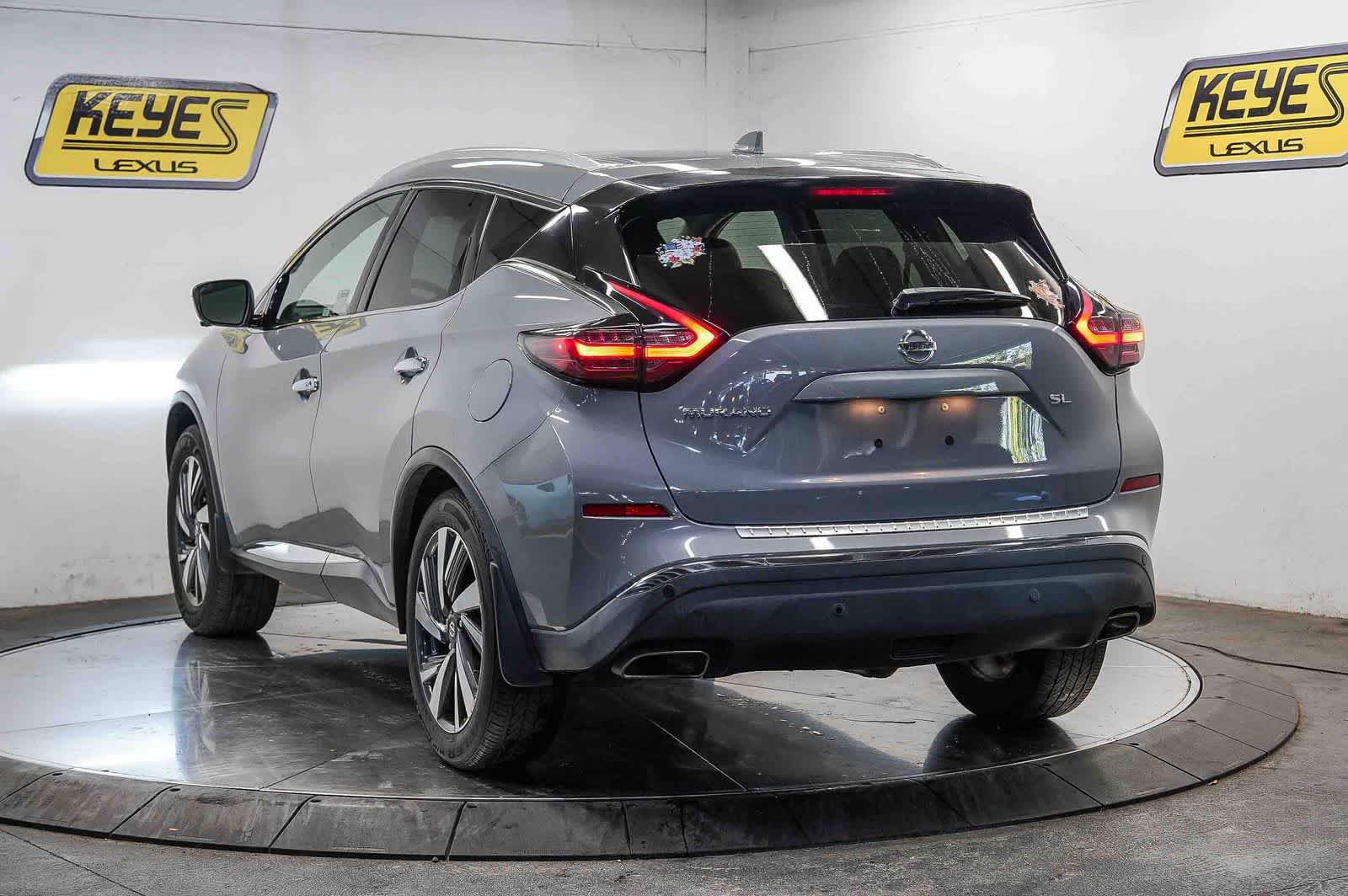 Used 2022 Nissan Murano SL FWD image 2
