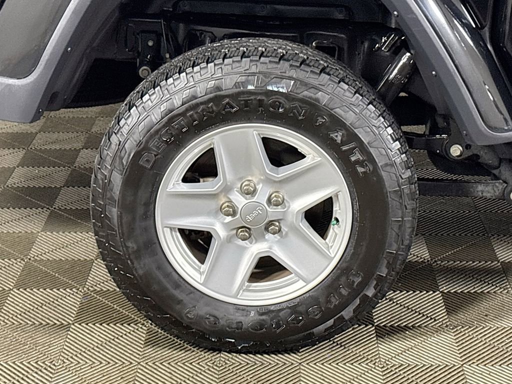 Used 2022 Jeep Gladiator Sport image 23