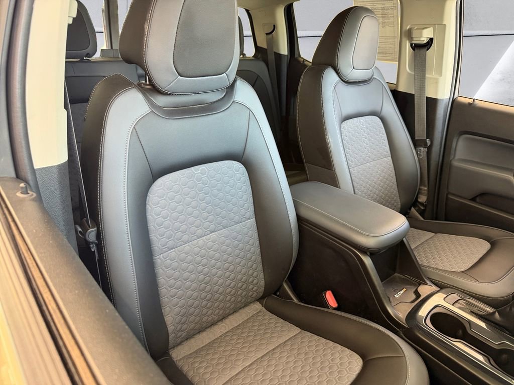 Used 2022 Chevrolet Colorado Z71 w/ Safety Package image 14