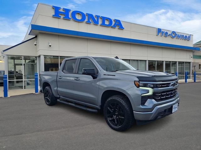 Used 2024 Chevrolet Silverado 1500 RST w/ Rally Edition AWD/4WD image 3