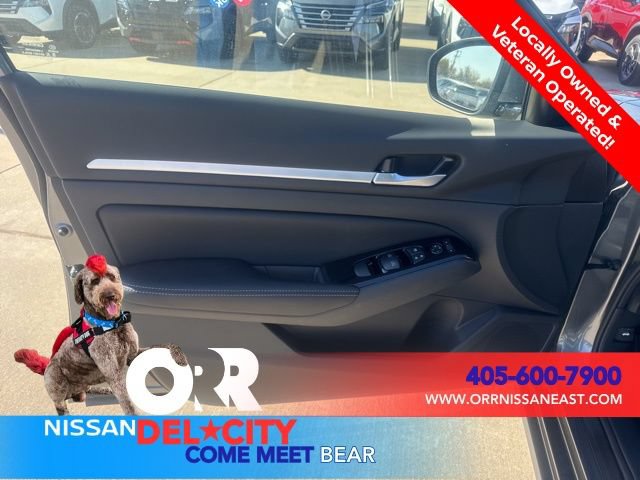 New 2025 Nissan Altima 2.5 SL FWD image 15