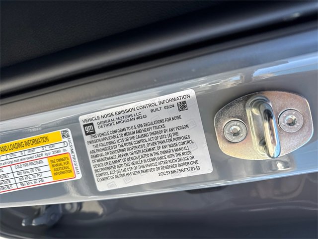 Used 2024 Chevrolet Silverado 2500 Custom w/ Custom Value Package image 30