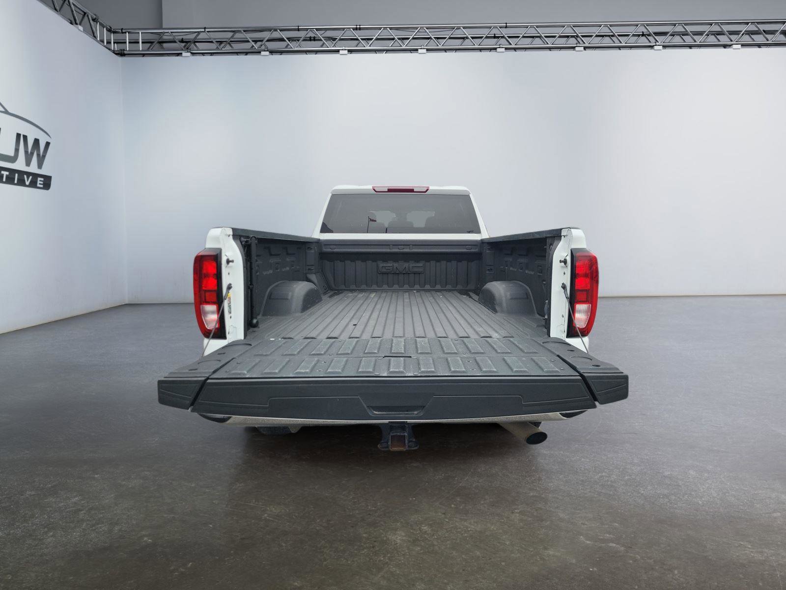 Used 2024 GMC Sierra 2500 SLE w/ SLE Value Package image 21