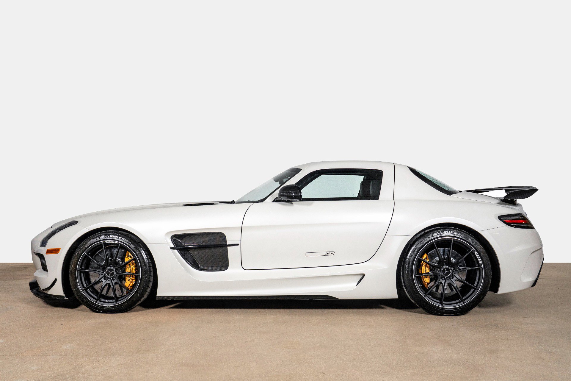 Used 2014 Mercedes-Benz SLS AMG Black Series image 11