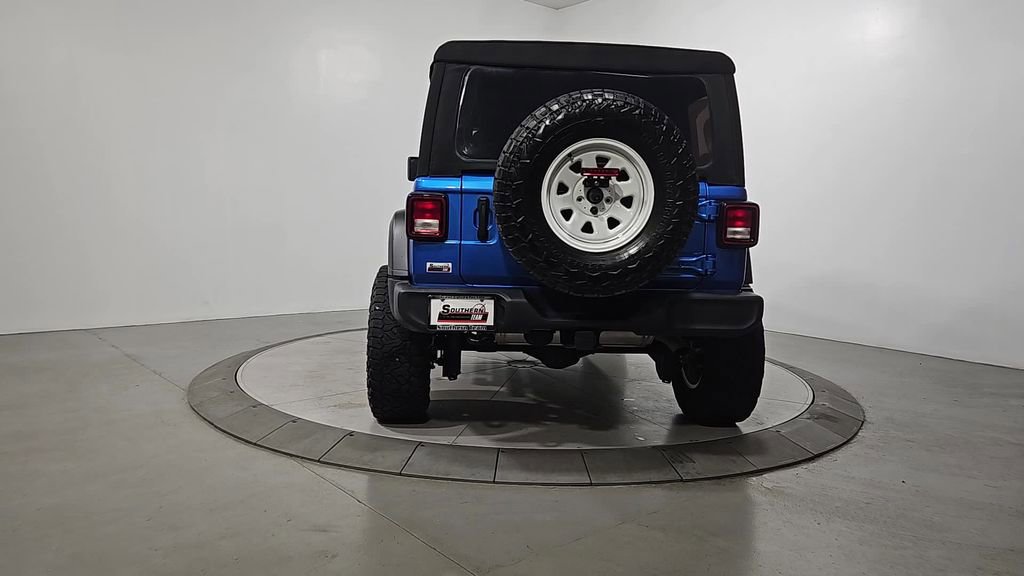 Used 2022 Jeep Wrangler Unlimited Sport AWD/4WD image 4