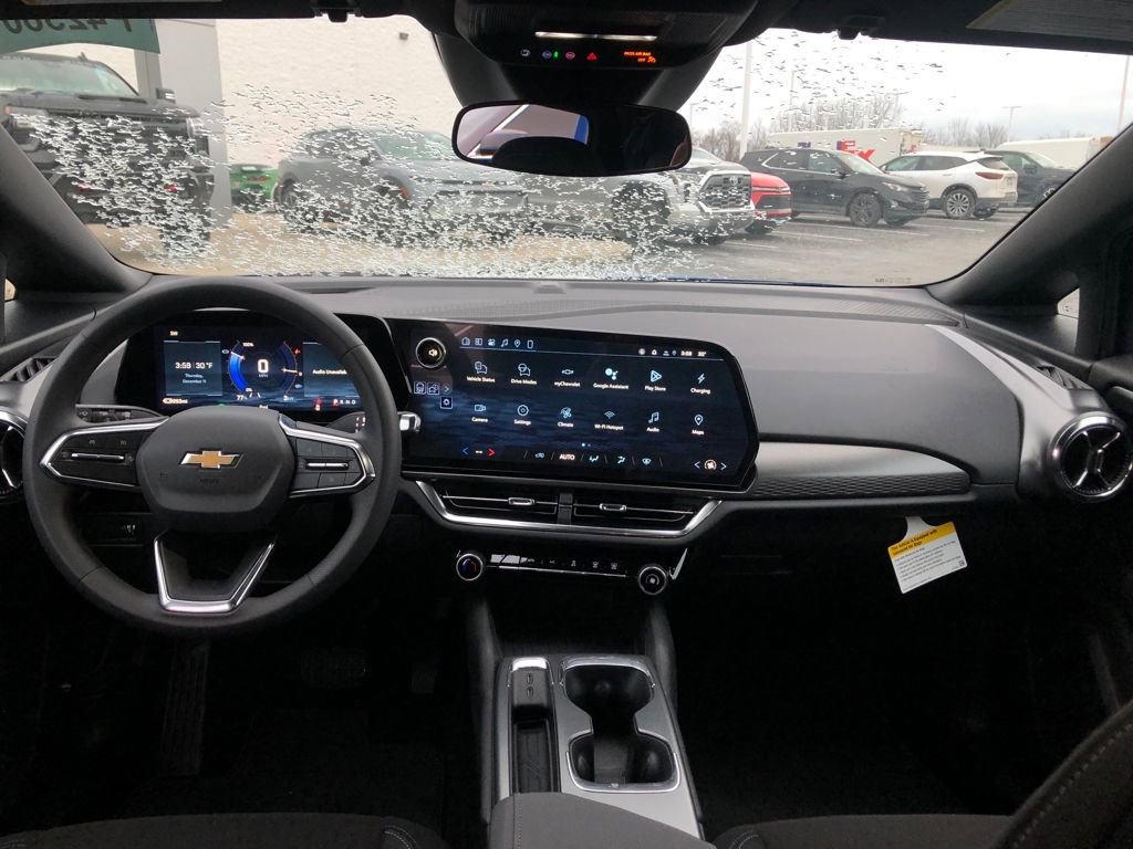 New 2026 Chevrolet Equinox EV LT image 12