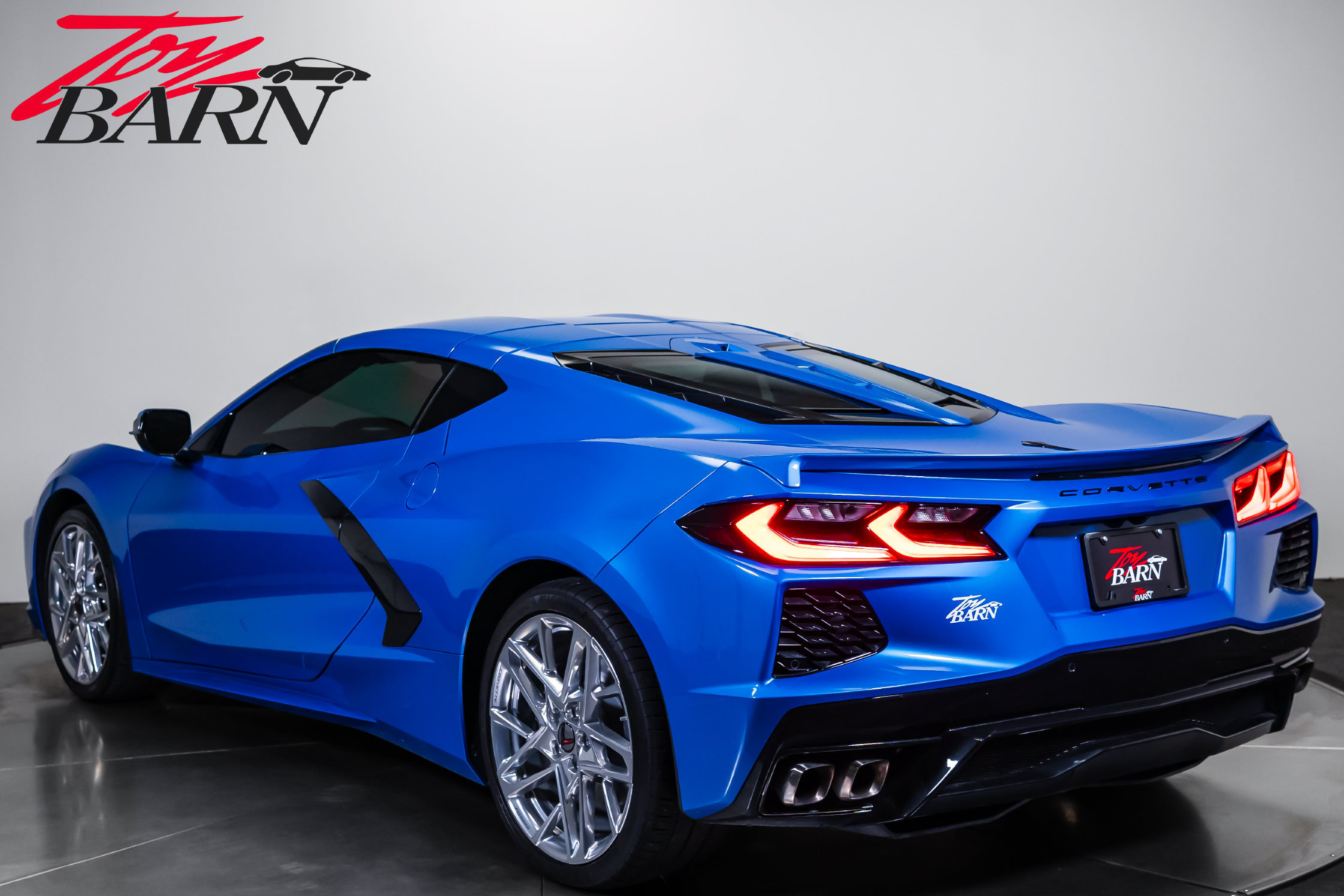Used 2024 Chevrolet Corvette Stingray Coupe w/ 1LT RWD image 11