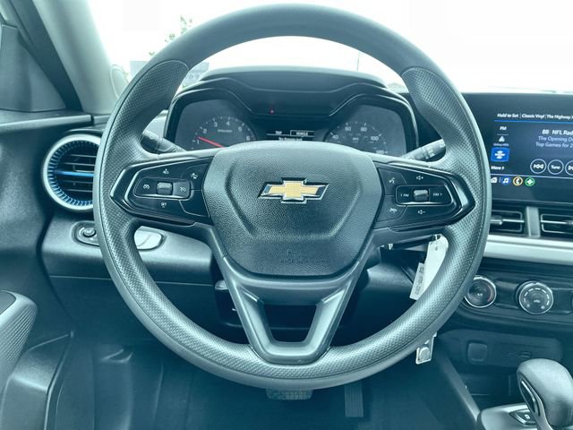 Certified 2024 Chevrolet Trax LS FWD image 11