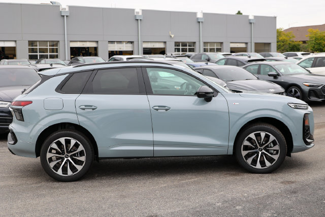 New 2026 Audi Q3 quattro 2.0T AWD/4WD image 21