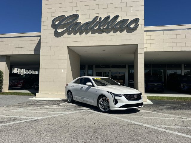 Used 2025 Cadillac CT4 Premium Luxury RWD image 1