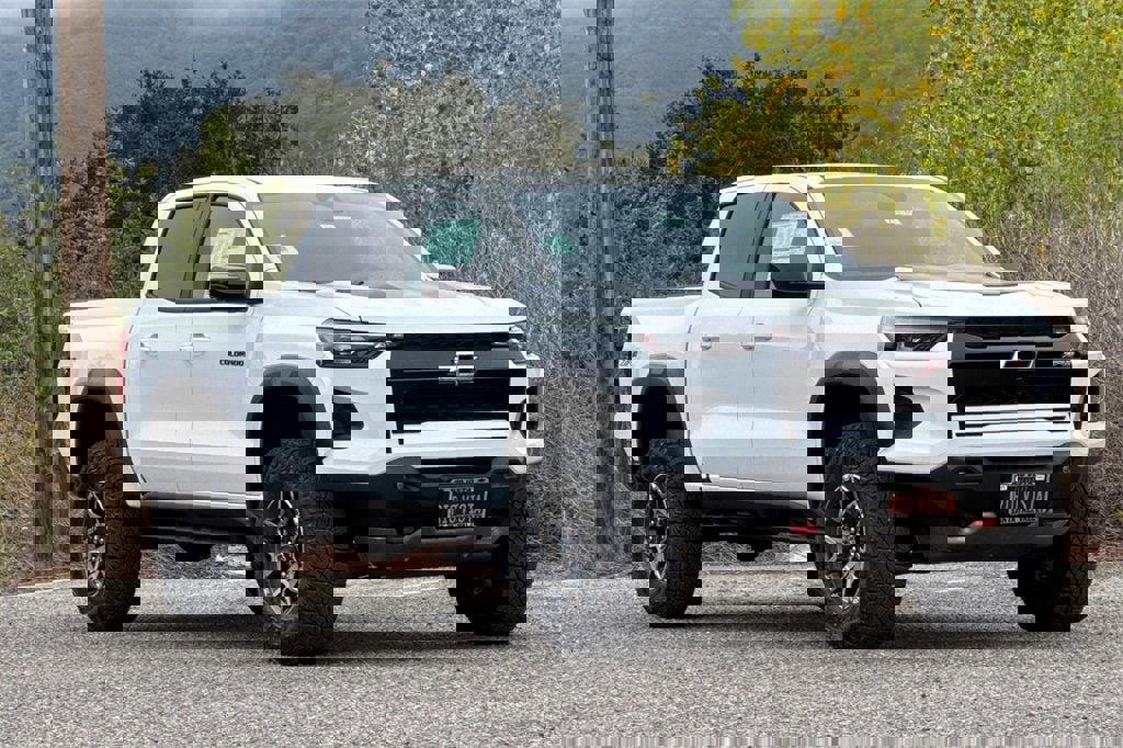 New 2026 Chevrolet Colorado ZR2 w/ Technology Package image 2