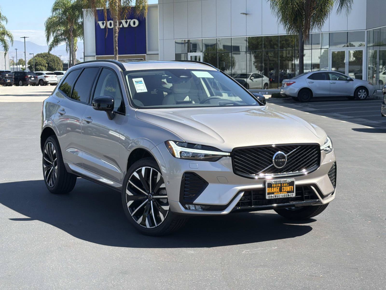 New 2027 Volvo XC60 B5 Ultra AWD/4WD image 1
