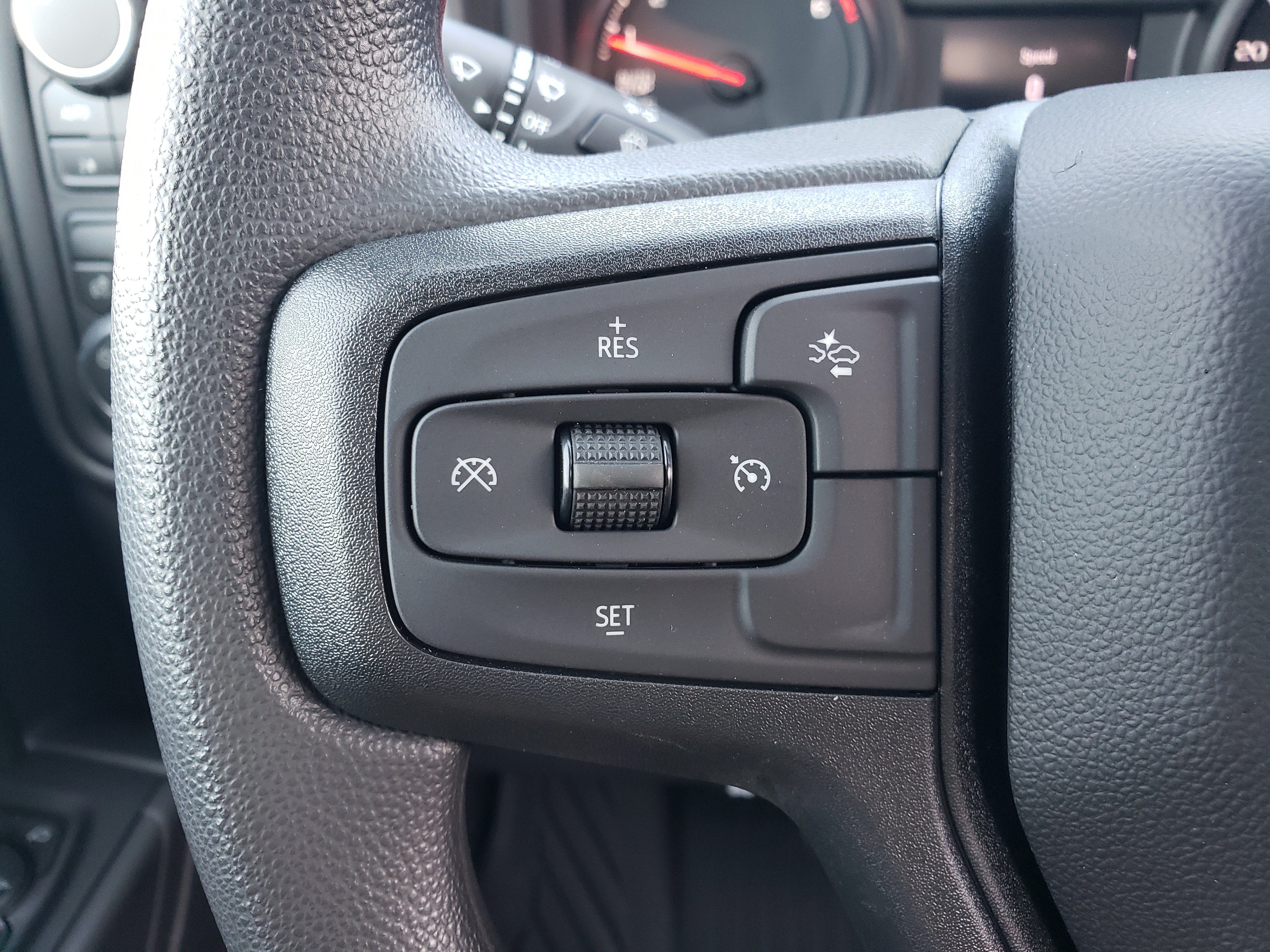 New 2026 Chevrolet Silverado 1500 Custom Trail Boss w/ LPO, Dark Essentials Package AWD/4WD image 15