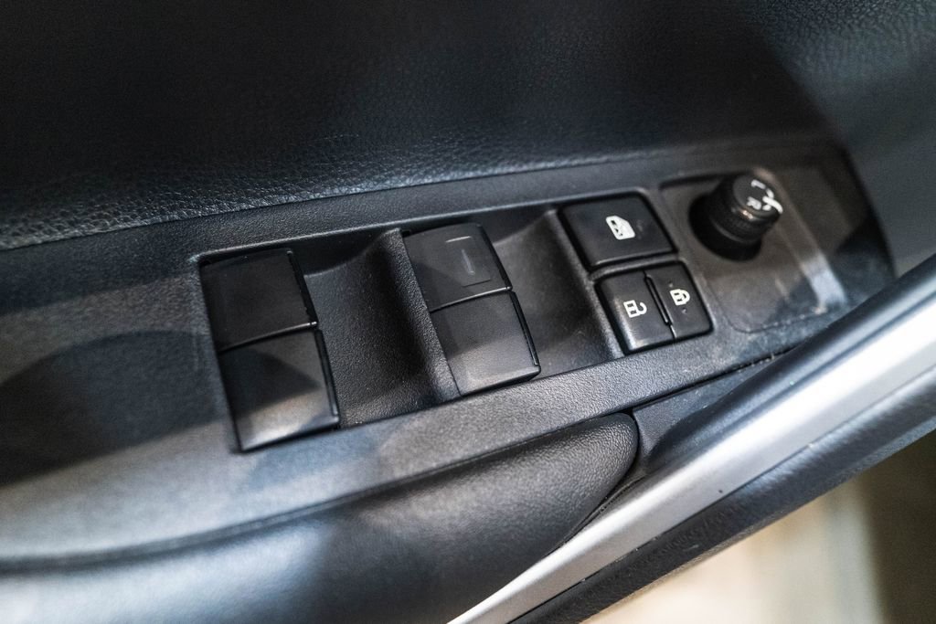 Certified 2023 Toyota Corolla Cross LE image 21